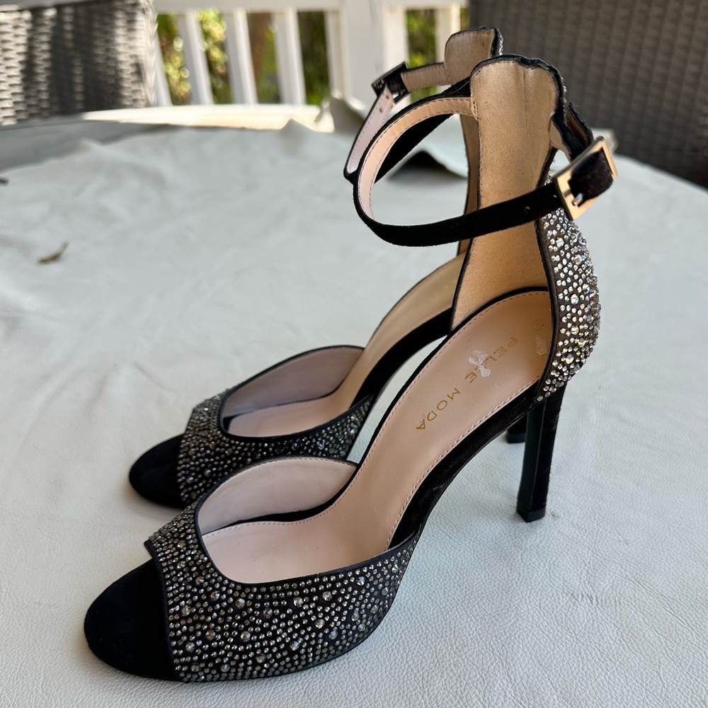 Pelle Moda Jeweled Heels size 7